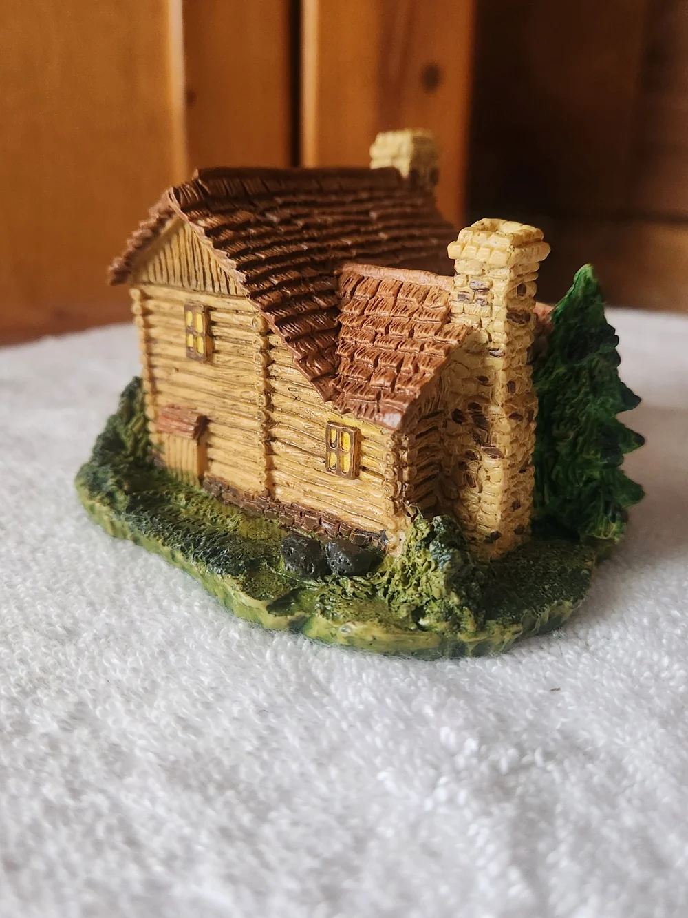 New England Miniature 